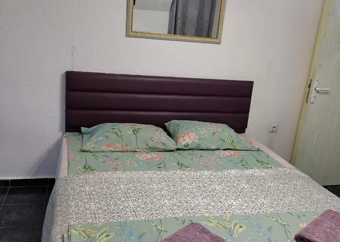 Pomponi Апартамент